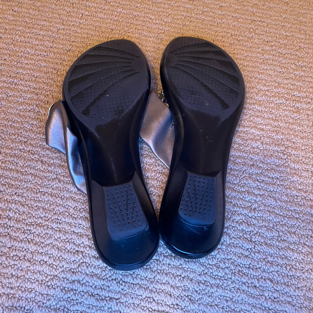 Sandals - Picture 3 of 6